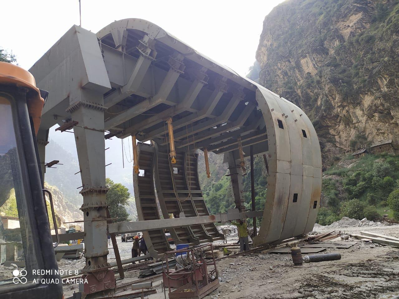Jumbo tunnel shuttering — Himalayan site